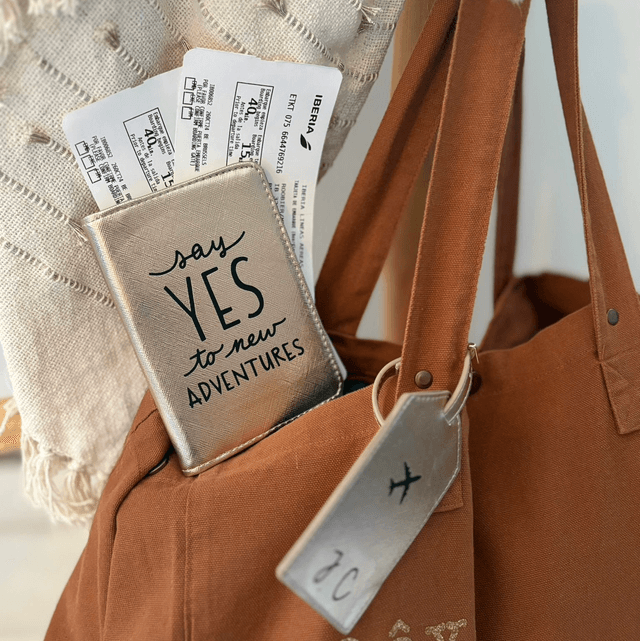 Clarence l'accessoire de vacances - Say yes to new adventure